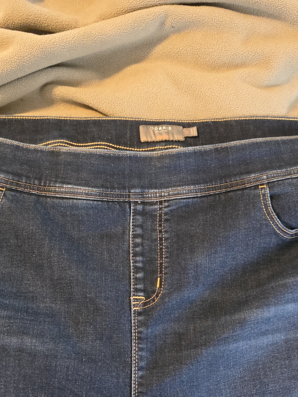 torrid Dark Indigo Stretch Jeggings with Contrast Stitching